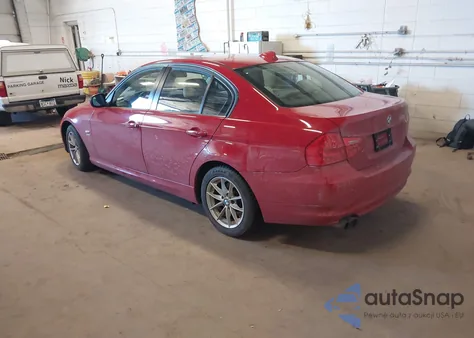 2010 BMW 328I xDrive z USA, uszkodzony, nr VIN WBAPK7C5XAA462244